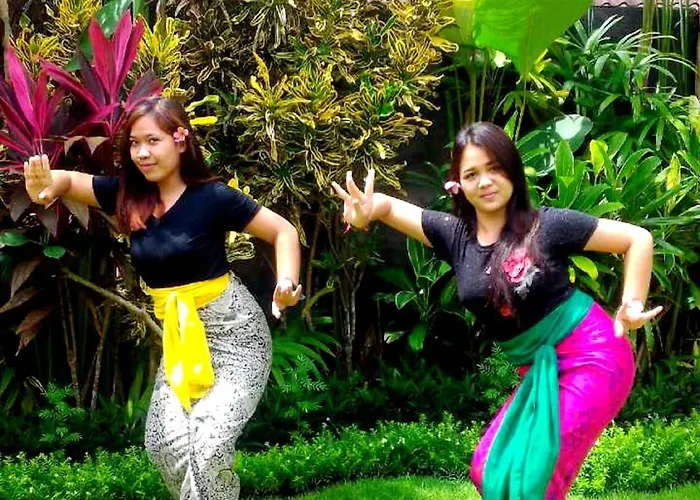 Saka Village 3*